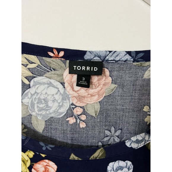Torrid Navy Blue Floral Fit And Flare Stretch Challis Top Size 3X - Picture 6 of 7